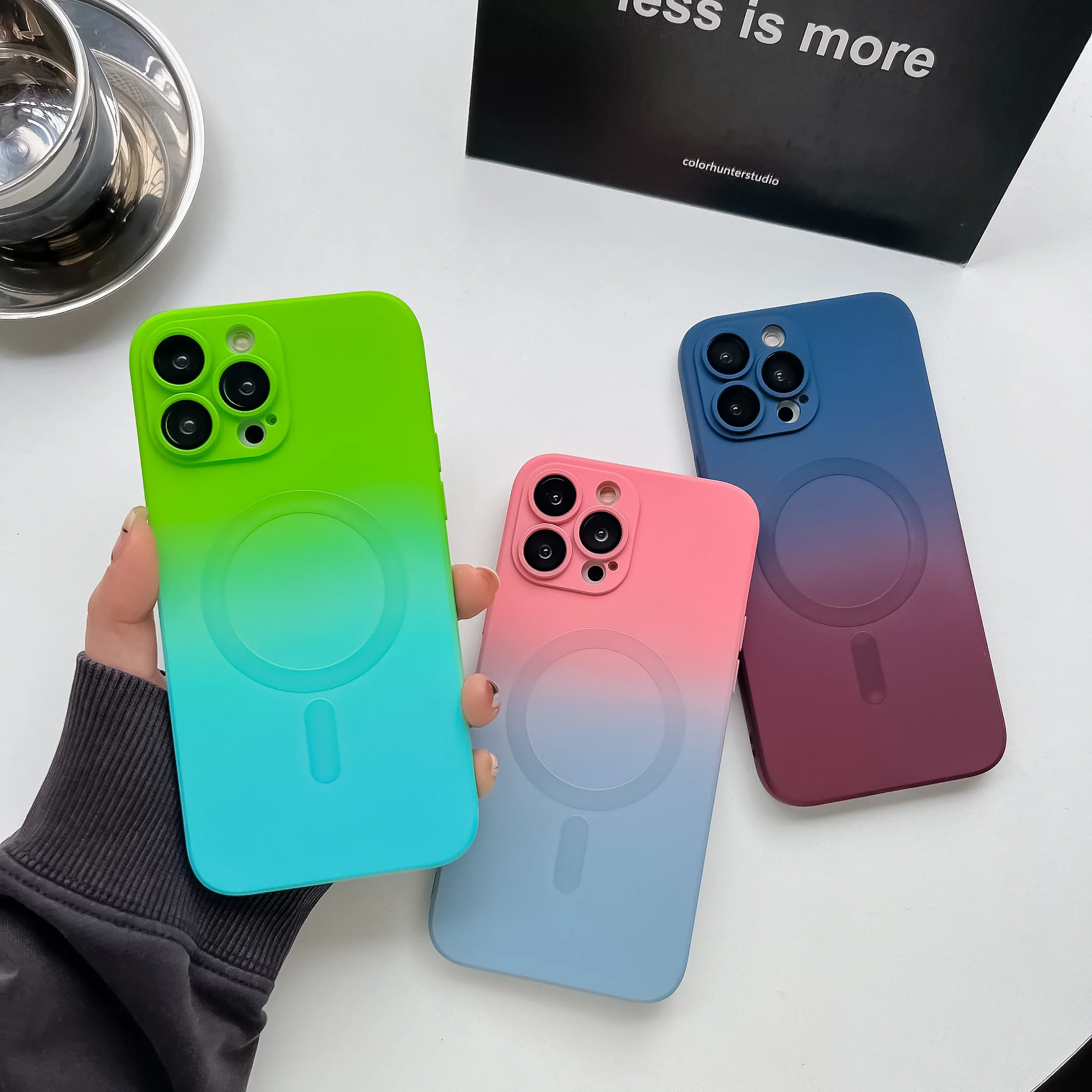Farbverlauf Regenbogen Magnetische Drahtlose Lade Telefon Fall Für Magsafe iPhone 16 PM 15 Plus 14 13 12 11 Pro max Flüssige Silikon Abdeckung