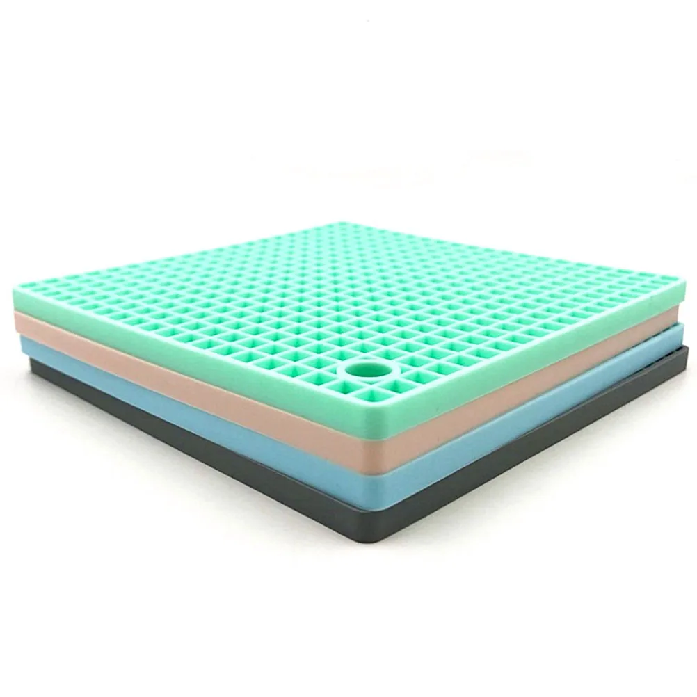 

2Pcs Silicone Placemats Heat Insulation Grid Design Multifunction Coasters Plate Cup Mats Light
