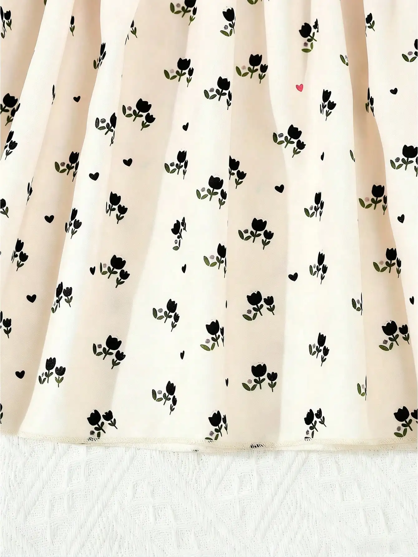 Sommerliches Mädchenkleid im Sommerstil, ärmellos, mit Rundhalsausschnitt, bedruckt, süßes Outfit mit fliegenden Ärmeln und Gürtel, Rosa – Detail 20