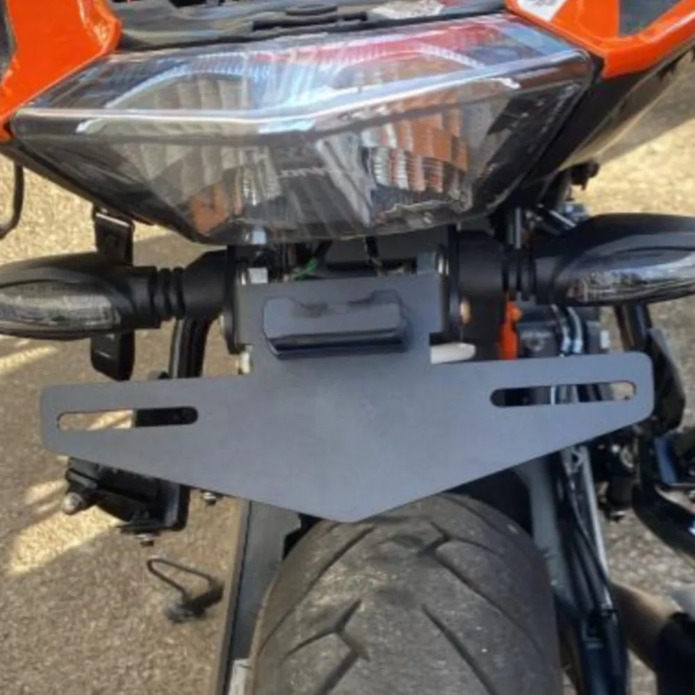 

Motorcycle Rear License Plate Tail Frame Holder Bracket with LED Light For DUKE 125 250 390 200 2017 2018 2019 2020-2023 2022