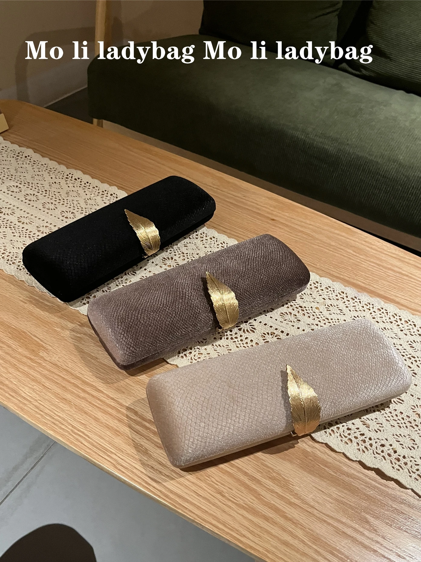 

Элегантная золотая сумочка-клатч для женщин, для вечерних мероприятий, дополнительная маленькая квадратная сумка в американском ретро-стиле, из полиэстера