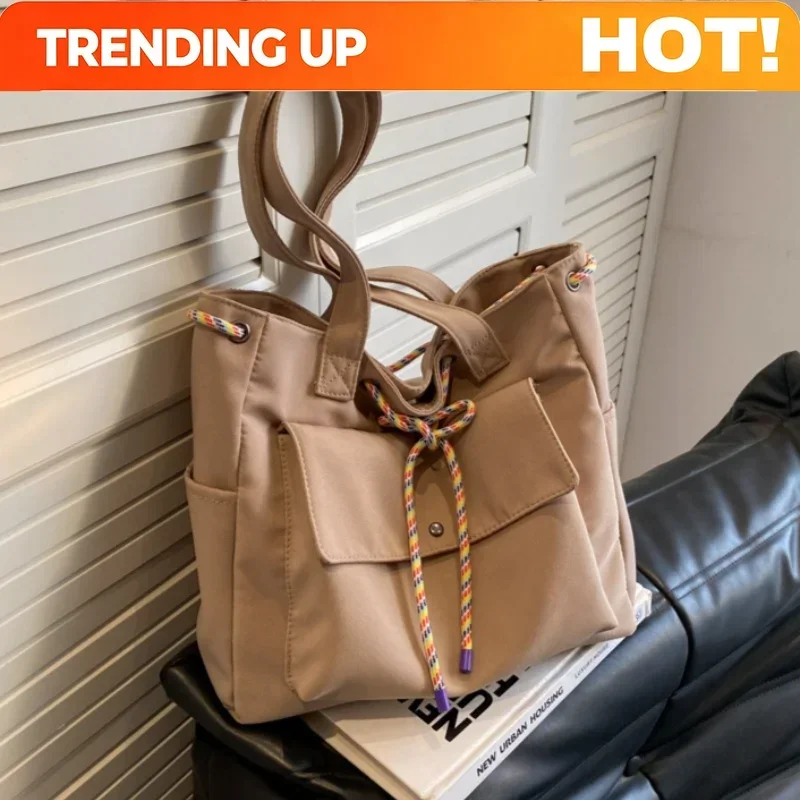 Waterproof Simple Shoulder Bags for Women Large Capacity Stylish Tote Bag for College Students Lightweight Commuting Bag