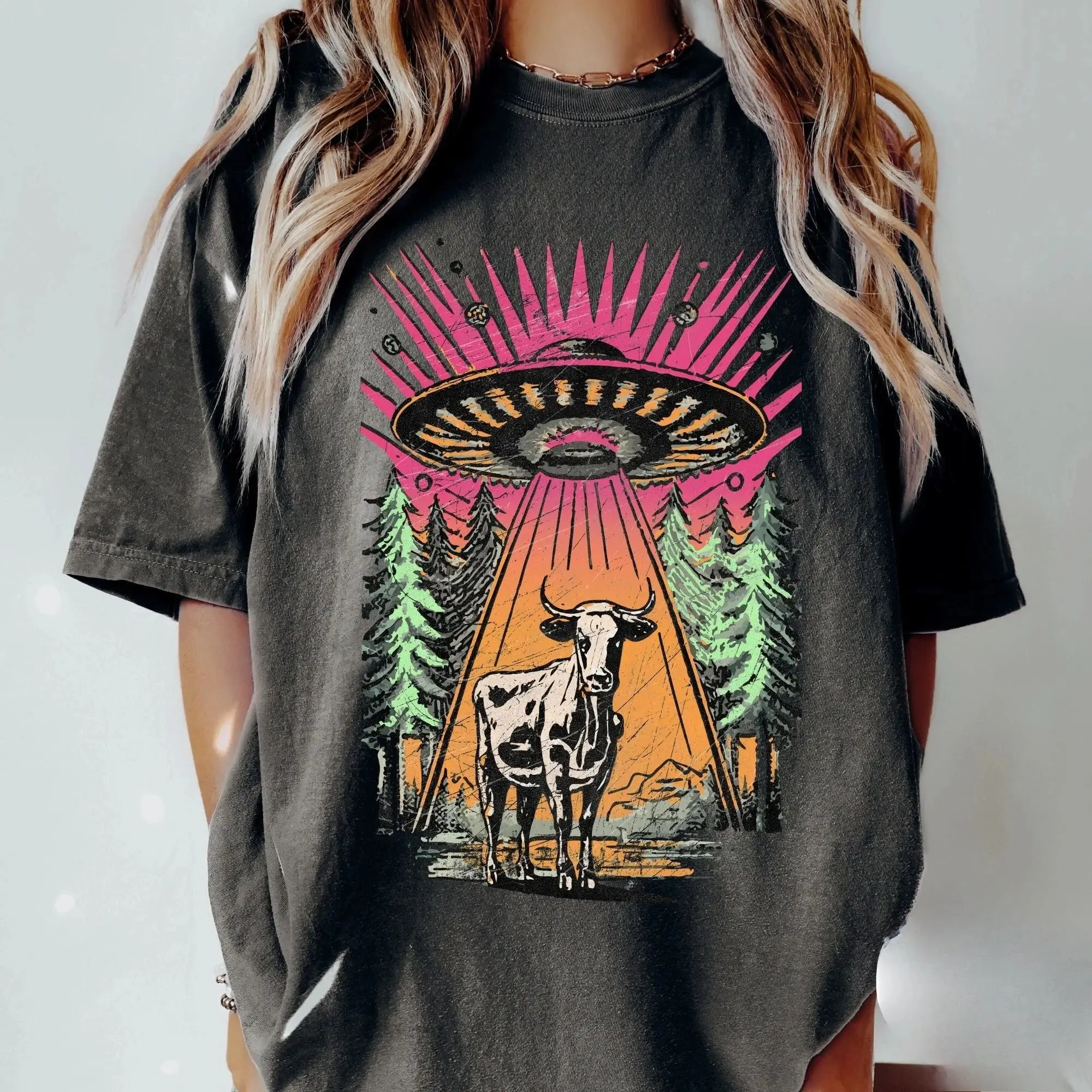 Vintage Y2k T-Shirts mit Kuh-Entführungs-Aufdruck, modisches Trend-Top, lässiges, lockeres Streetwear-Baumwoll-Top, Unisex