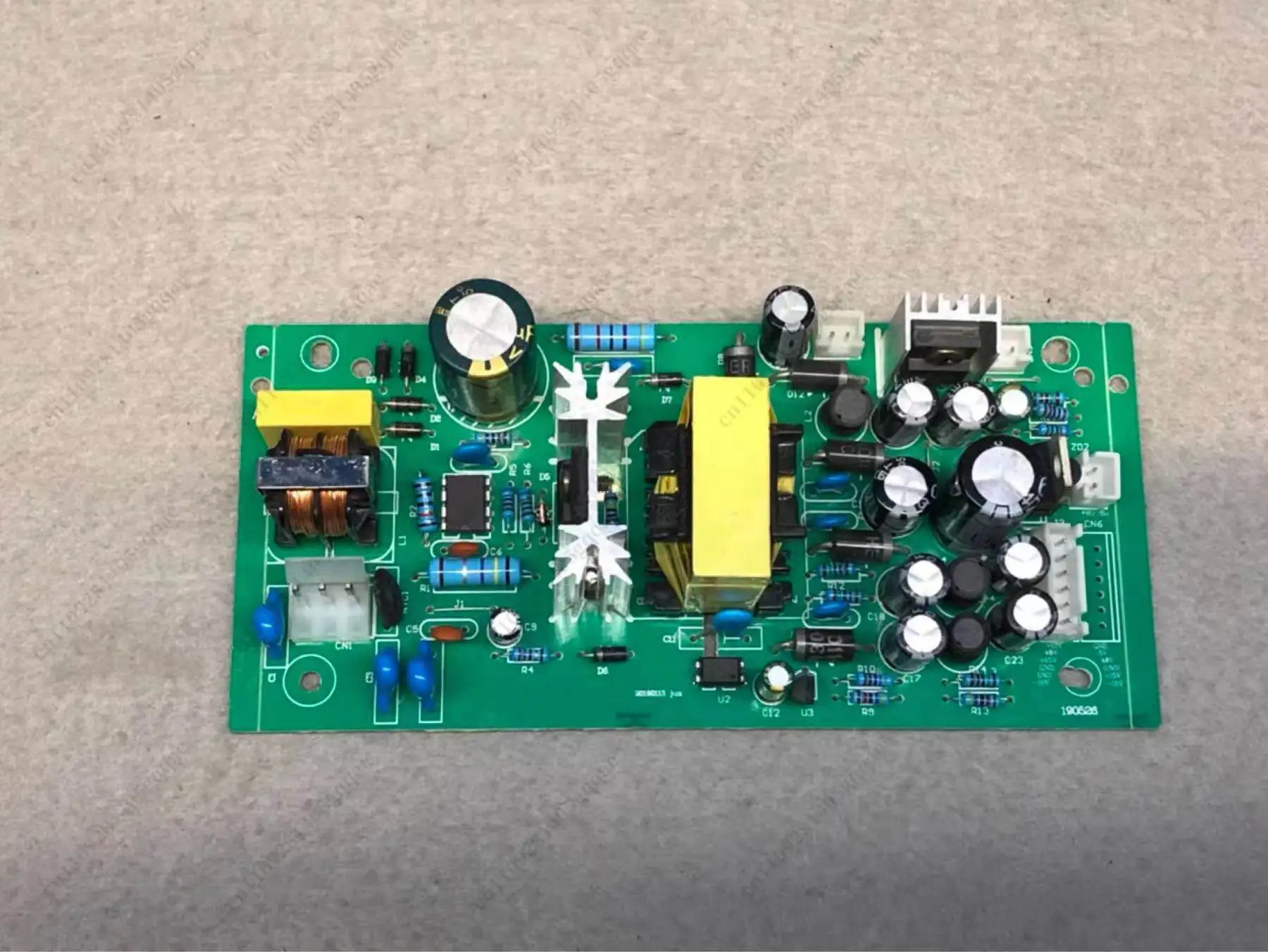 Mixer mit eingebauter Schaltstromversorgung 12V + 15V -15V 5V48V Professionell importiert Analog Digital – Detail 1