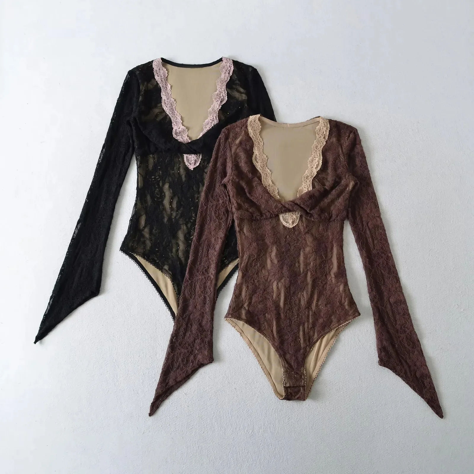Purely alluring style sexy color-blocked twisted deep V-neck lace bodysuit with a slimming waistline paired with a 48AJ