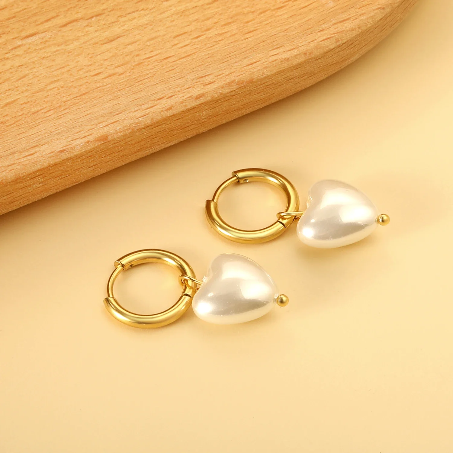 LUXUSTEEL 2PC/1pair love Heart Imitaiton Pear Hoop Earrings for Women Stainless Steel Drop Earring Romantic Valentine\'s Day gift