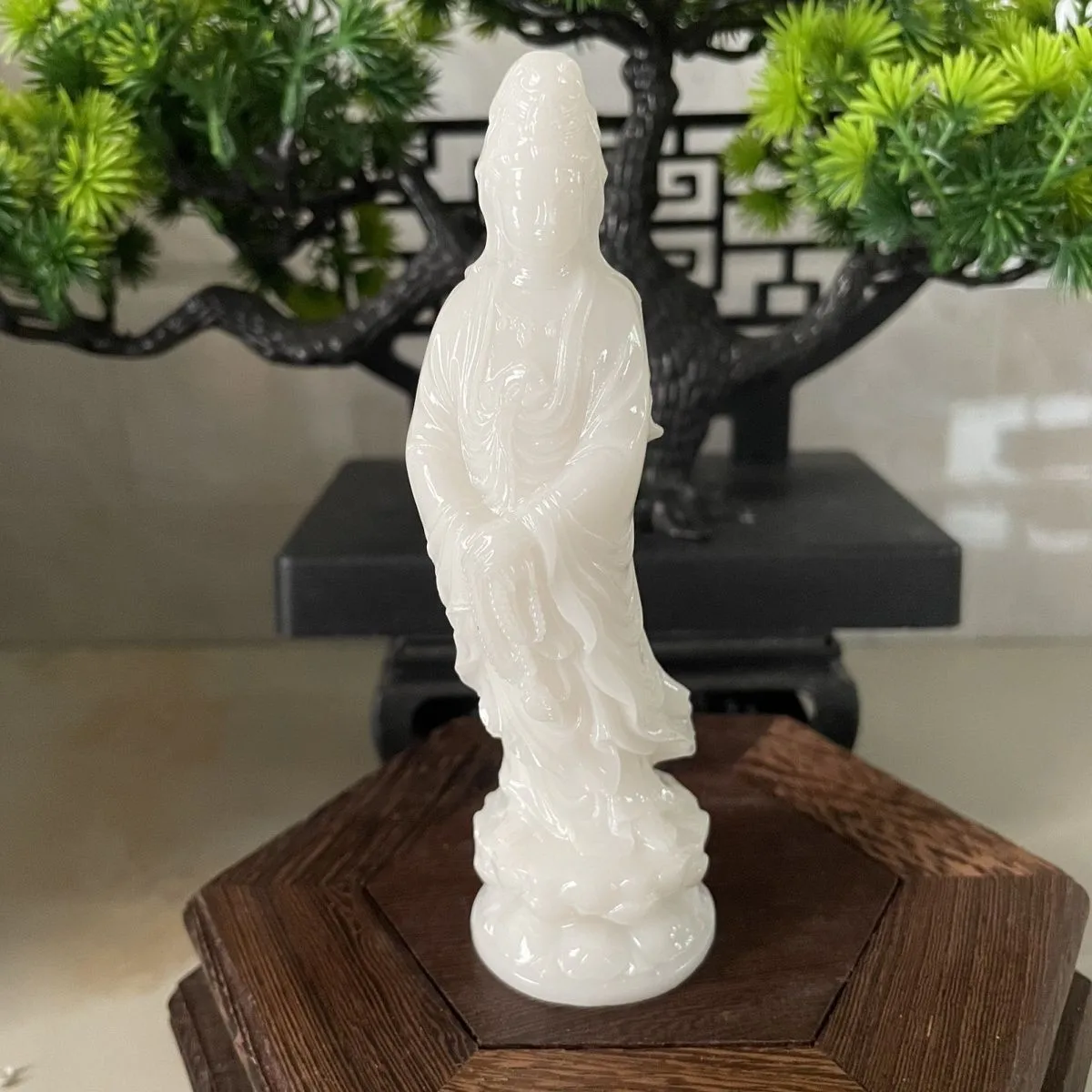 Hetian Jade White Jade Guanyin Buddha Statue Home Decoration Amulet Peace