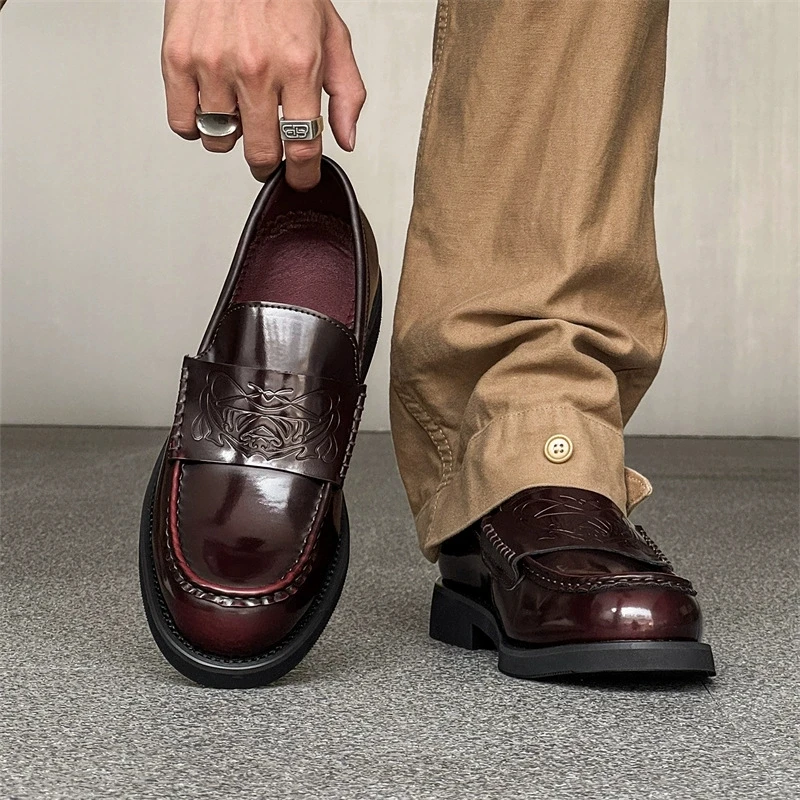 British Style Men Patent Leather Dress Shoes Pointed Toe Height Increasing Classic Gentleman Oxforfd Leather Men Shoes
