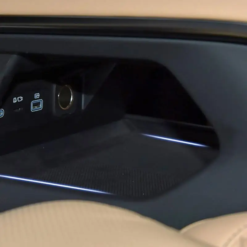 Picture 5: NEW1 For Byd Equation Leopard 8 2025 ABS Central Control Armrest Box Storage Box Tissue Box Auto Accessories