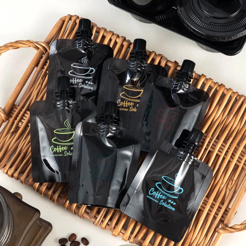 100 unids/lote 50ml bolsa de bebidas desechable negra leche té jugo café bolsillo de sellado independiente boquilla de succión bolsa de bebida