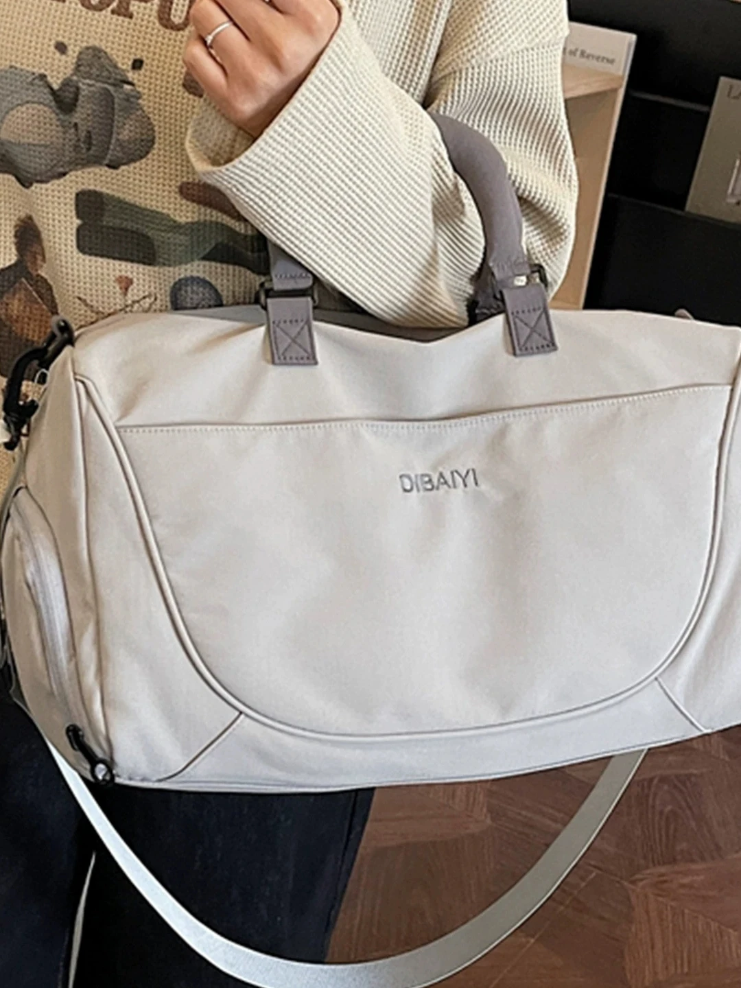 lightweight-large-capacity-handbag-for-short-trips-business-travel-women's-commuter-travel-bag-fashionable-trendy-oxford-cloth