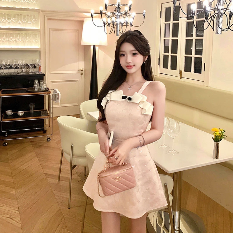 เดรสยาวทรงเอไลน์สีชมพูหวานๆ แต่งเลื่อมปักลายลูกไม้ แต่งสายเดี่ยว เอวสูง สำหรับผู้หญิง แฟชั่นฤดูร้อน คุณภาพสูง ลายดอกไม้