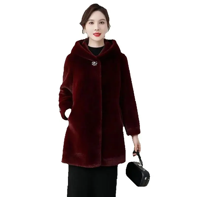 

2024 Autumn And Winter New Mink Mink Fur Coat Mother Fashion Haining Fur Temperament Long Warm Hooded Coat Woman.