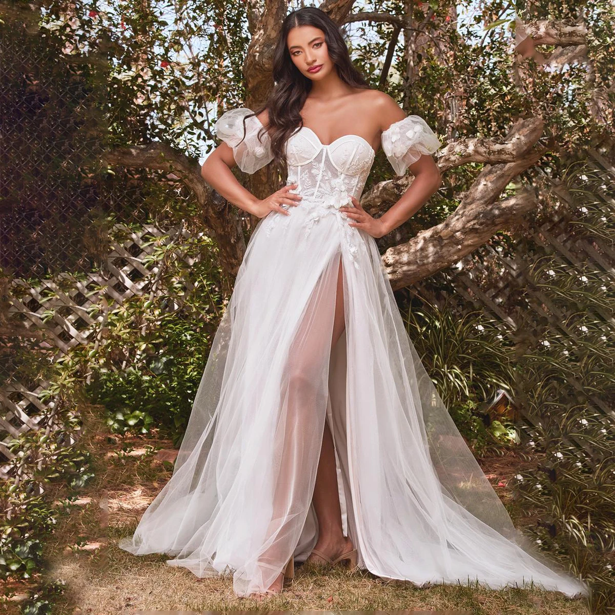 Sparkle Tulle Sweetheart Black Wedding Dress Bustier Boning Top High Leg Slit Corset Detachable Puffy Sleeves Bridal Gowns