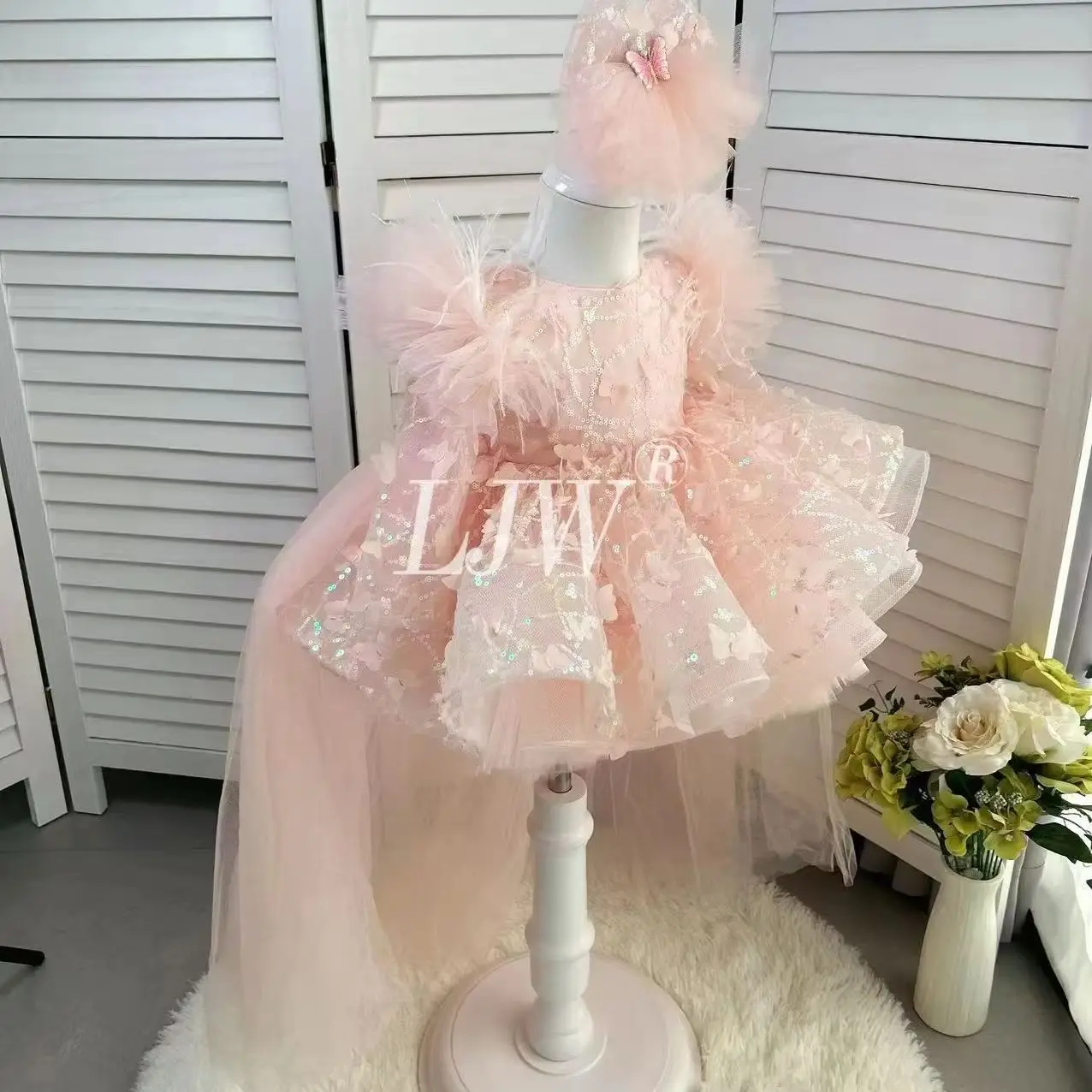 

Elegant butterfly small flying sleeves Flower Girl Dress Birthday Party Evening Dress Carnival Girl Dress baby first Christmas d