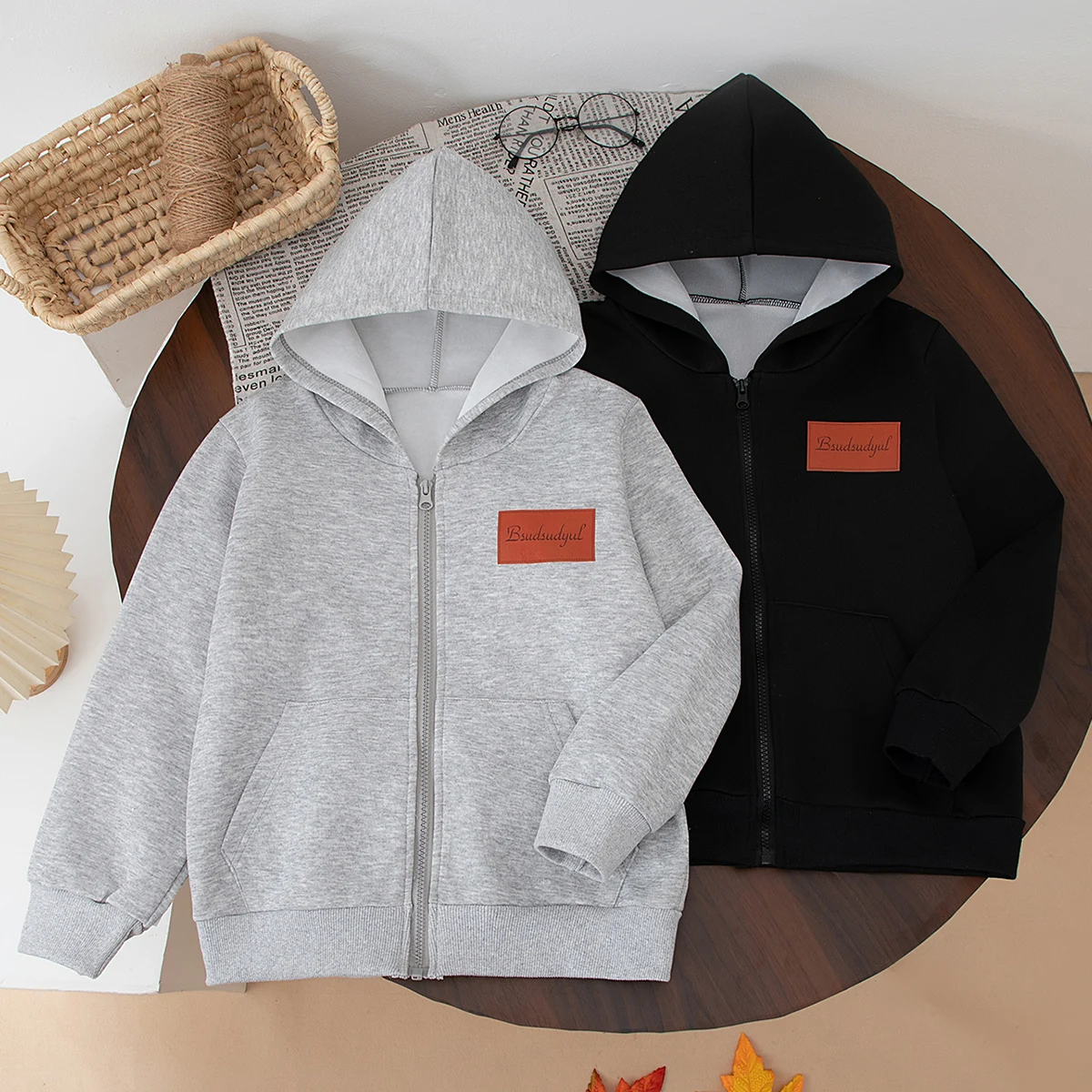 1/2 Herbst-Kinderjacke mit Kapuze, einfarbig, mit Reißverschluss, geeignet für Jungen/Mädchen, modischer Hoodie, lässiger Alltagskomfort.