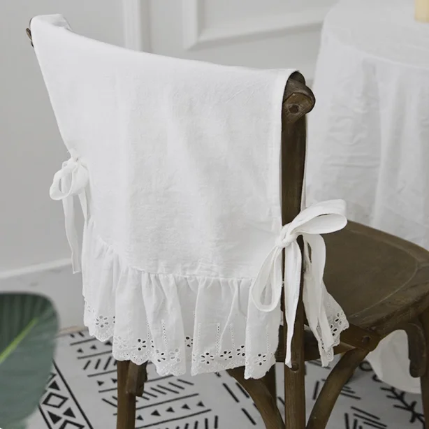 Elegante weiße Baumwollstuhl-Rückseite, Haushalts-Hochzeitsdekoration, bestickte Volants, ausgehöhlte Spitze, romantische Stuhlhussen