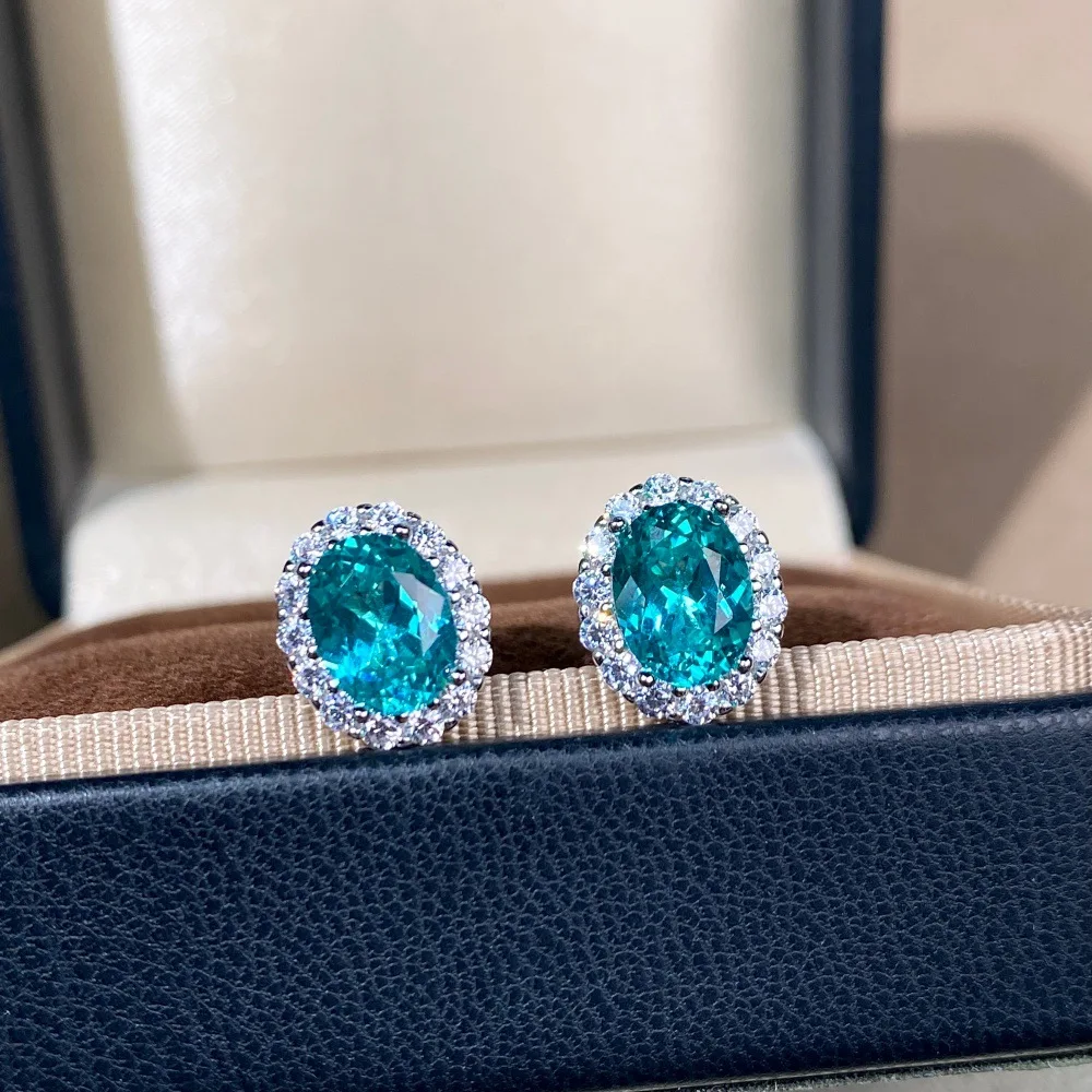 14K Weißgold Ohrstecker mit Laborgezüchtetem Paraiba-Turmalin 6×8mm Vollbesetzter Diamant-Halo Luxus-Statement-Ohrringe für Damen – Detail 4