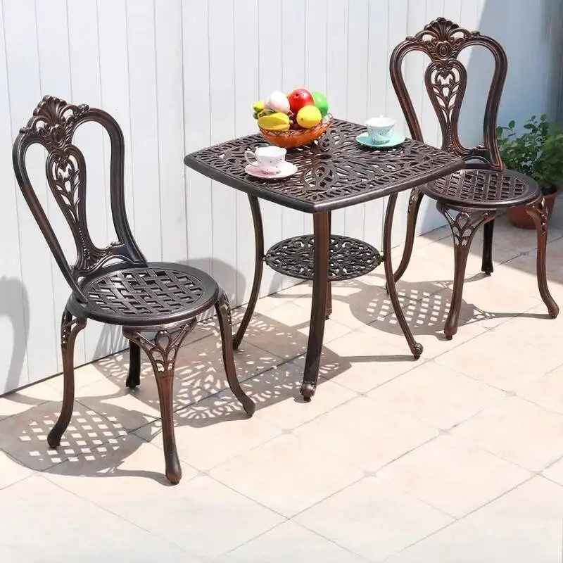 مزيج الفناء في الهواء الطلق طاولة الترفيه غير الصدأ ثلاث قطع أثاث الشرفة طاولات وكراسي خارجية طاولة القهوة