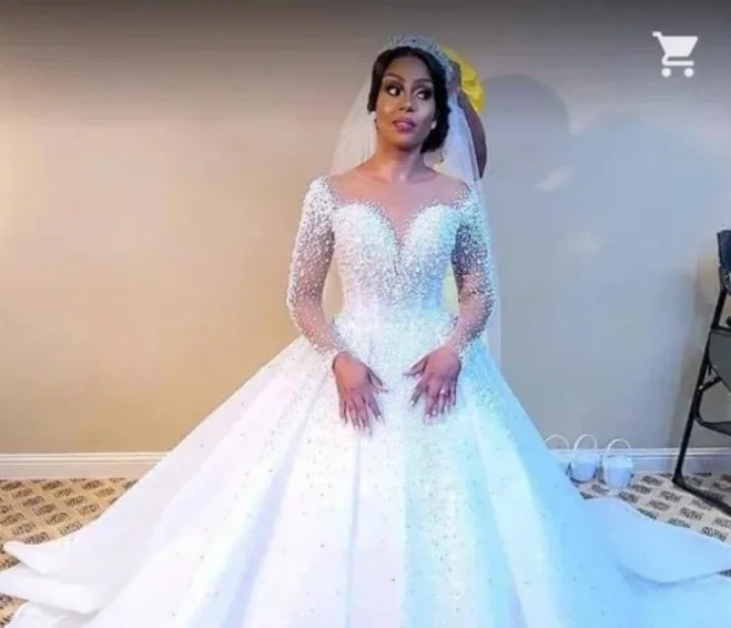 맞춤형 신상 고품질 신부 비즈 레이스 긴 소매 웨딩 드레스 신부 가운 레이스 제작