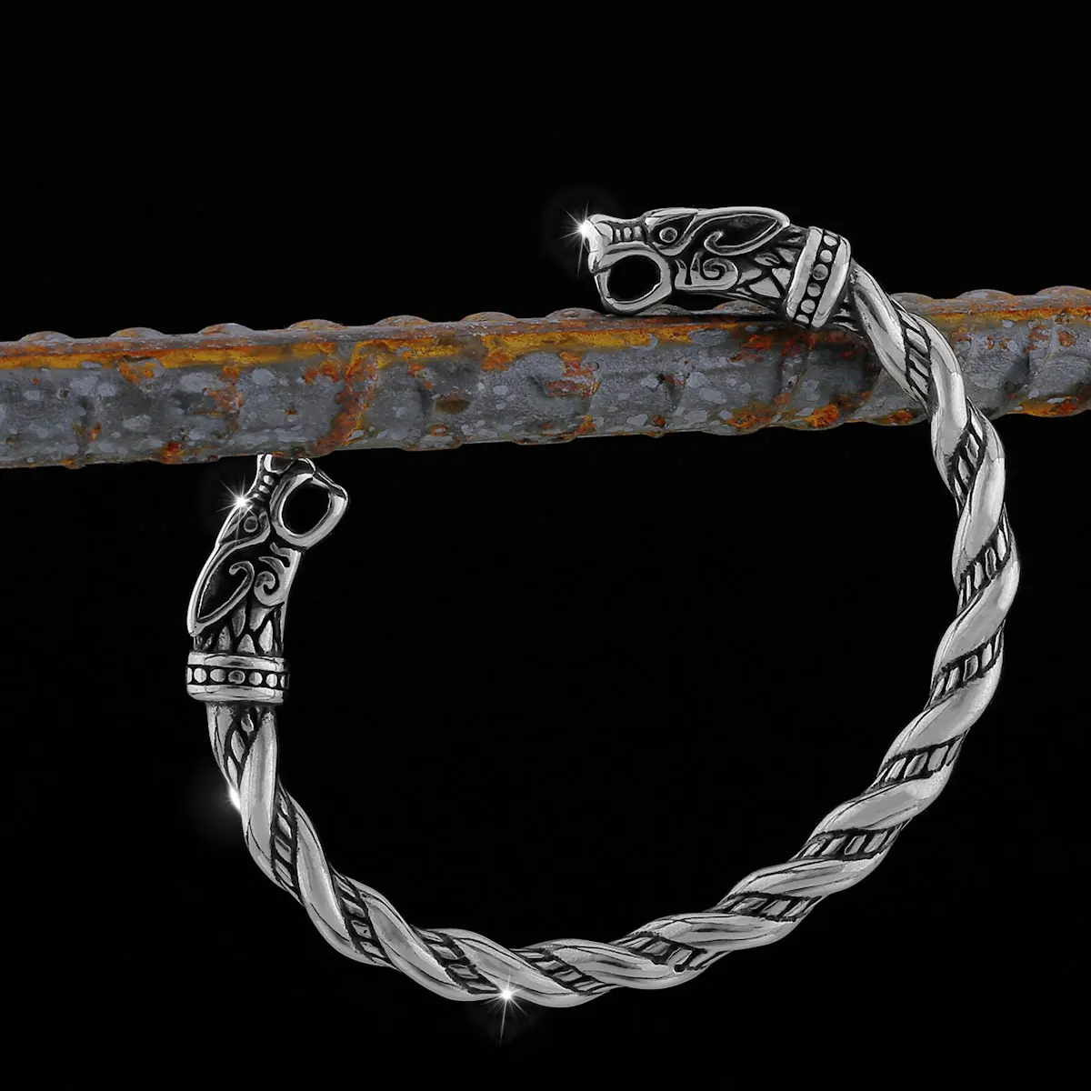 Titanium Stainless Steel Popular Vintage Animal Bracelet Nordic Vintage Men's Fashion Creative Jewelry Bracelet Punk Teen Gift