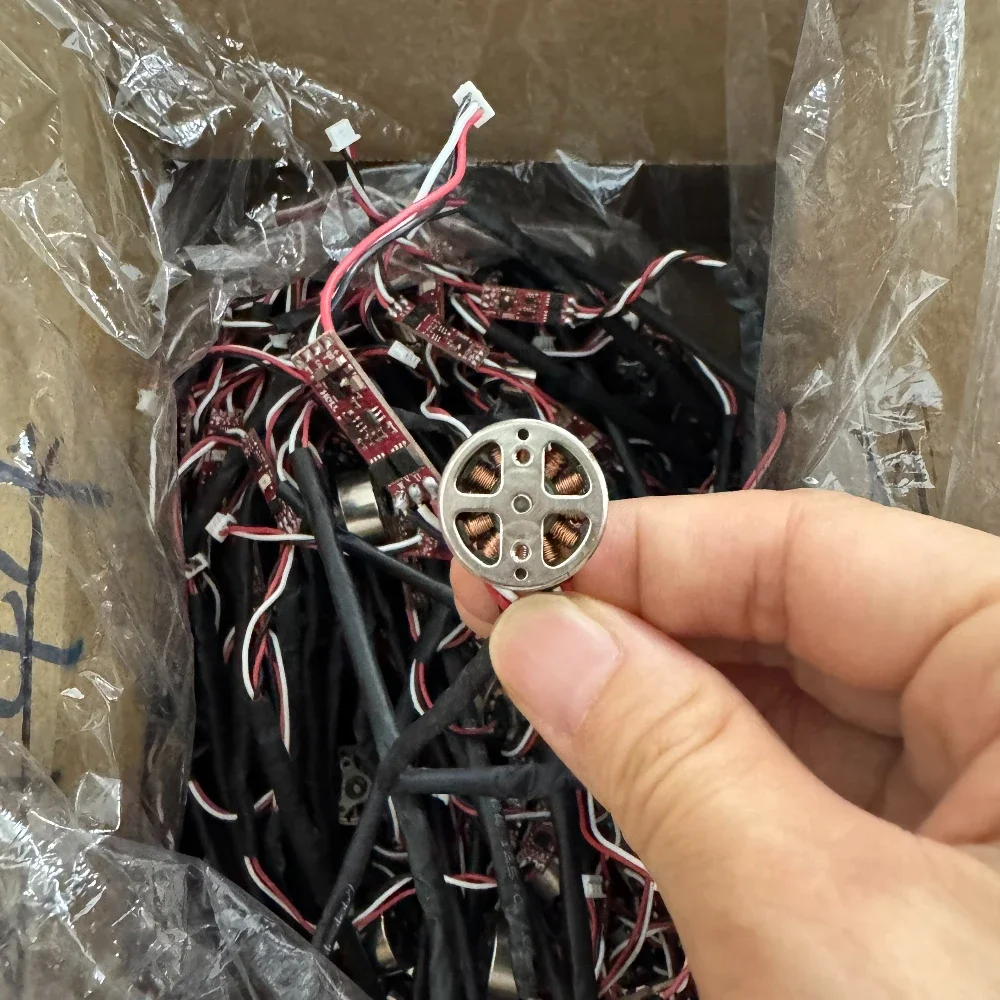 1PC 3720KV / 2080KV 18mm Diameter 3-phase Brushless ESC Motor 1S 3.7V/ 2S 7.4V High Speed for Drone FPV Aircraft Model