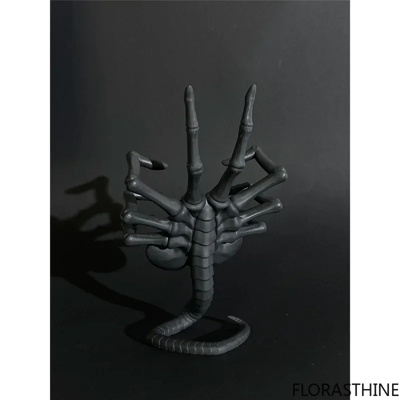T43C-Cool Mobile Phone Holder 3D Printed Anime Accessory Style for Desktop Decoration Figures Gifts