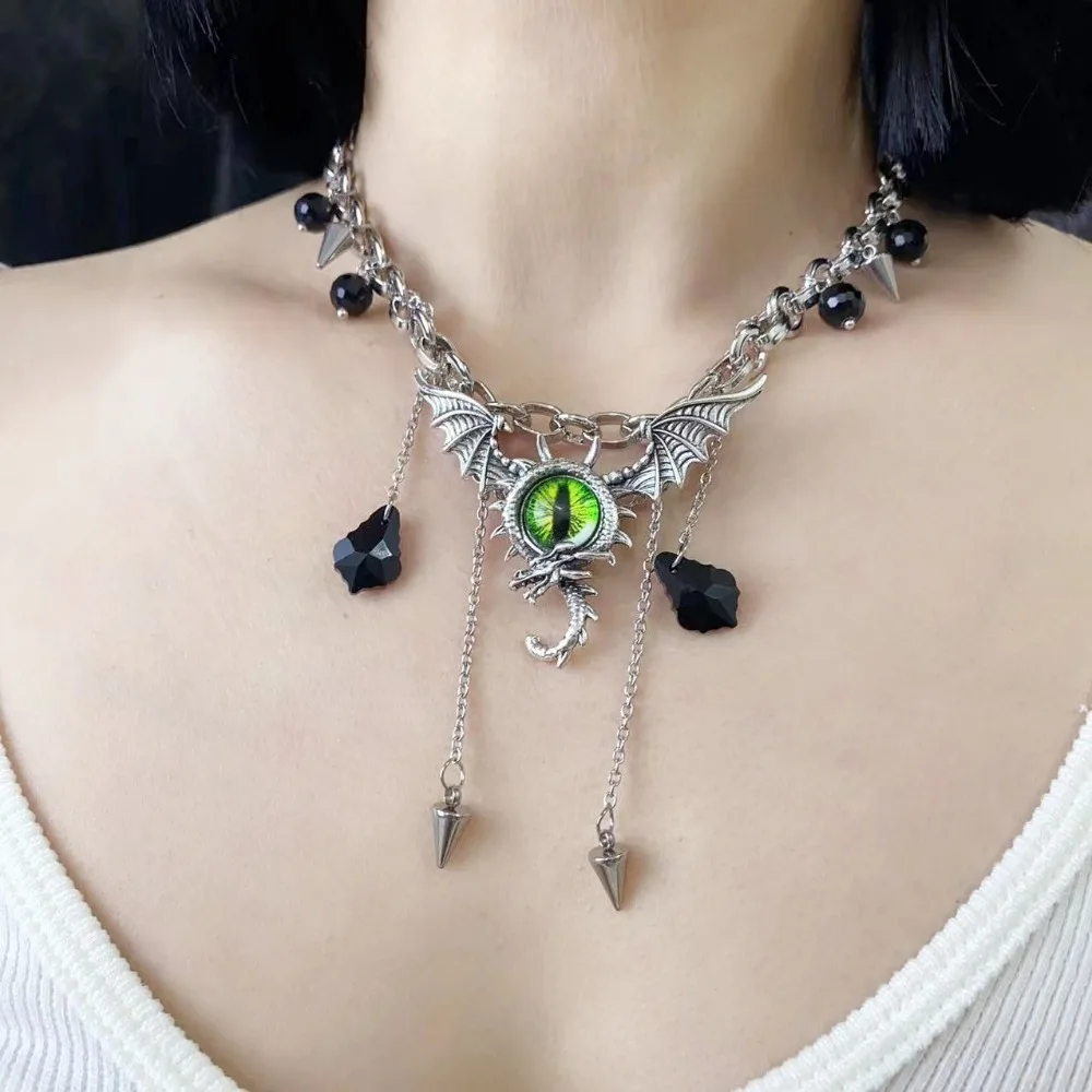 

Fashion Eye Ghost Necklace Women Wings Beads Metal Chain Necklace Tassel Neck Jewelry Accessories Punk Gothic Necklace Gifts