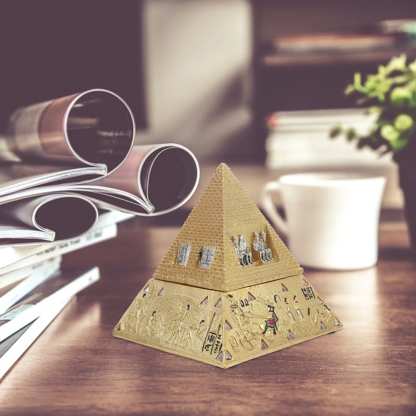 

Pyramid Jewelry Box Vintage Resin Storage Case For Women Small Trinket Organizer Decorative Vanity Sundries Container