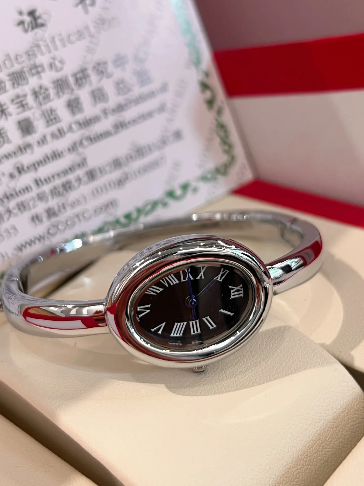 2025 سوار جديد نمط المرأة كوارتز فاخر كرونوغراف ثلاثي اليد