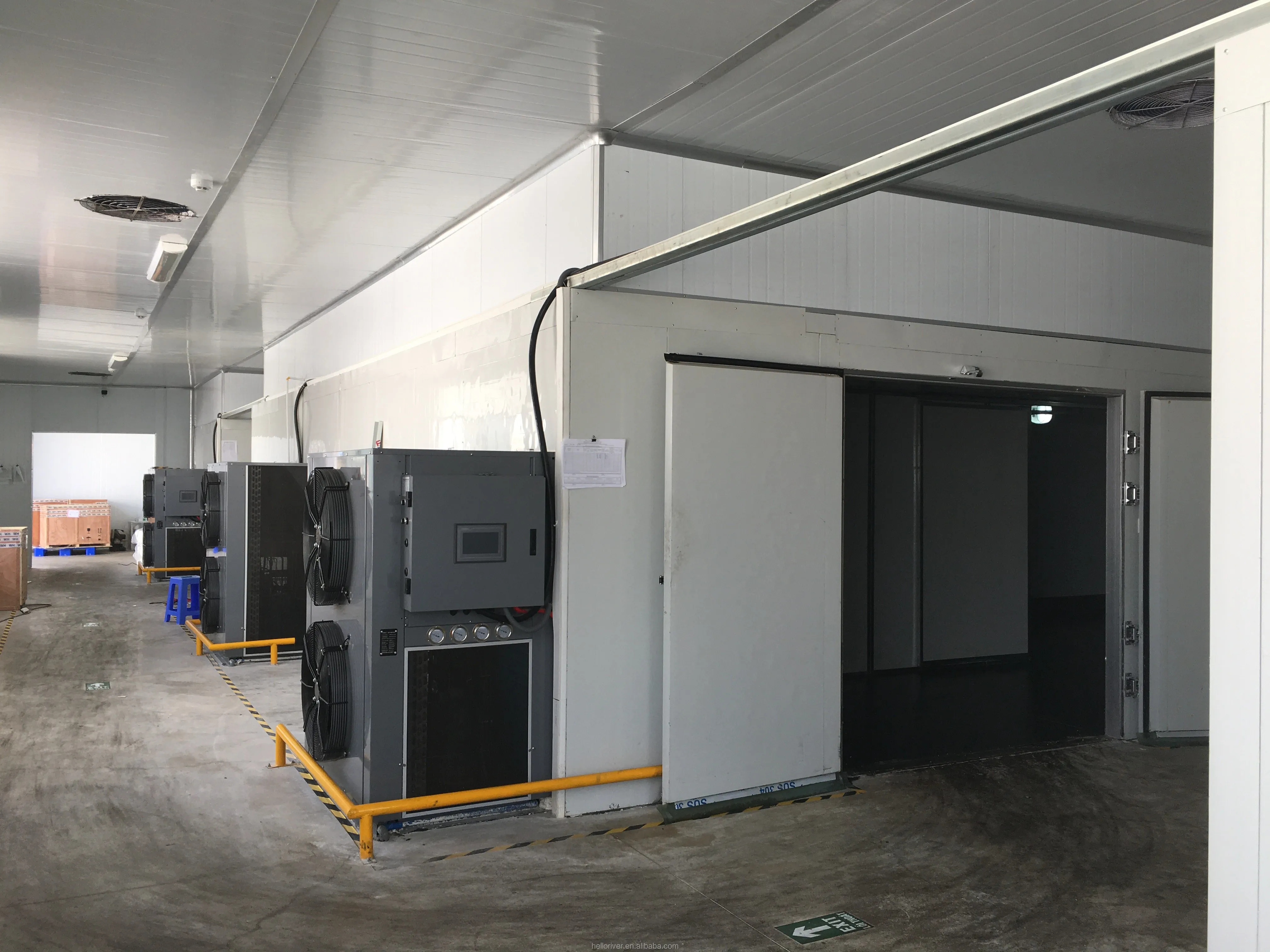 Hello River Brand Pet Treats Drying Machine Fish Meat Chicken Duck Strips Dryer Air Recycle Smart Control Pet Food Dehydrator CE