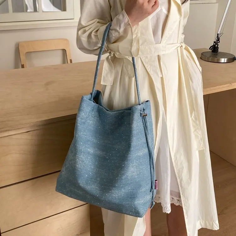 

Elegant Minimalist Leather Ladies Bag High End Paris Trendy Bag Simple Retro Tote Bag Luxury Crossbody Hand Bag