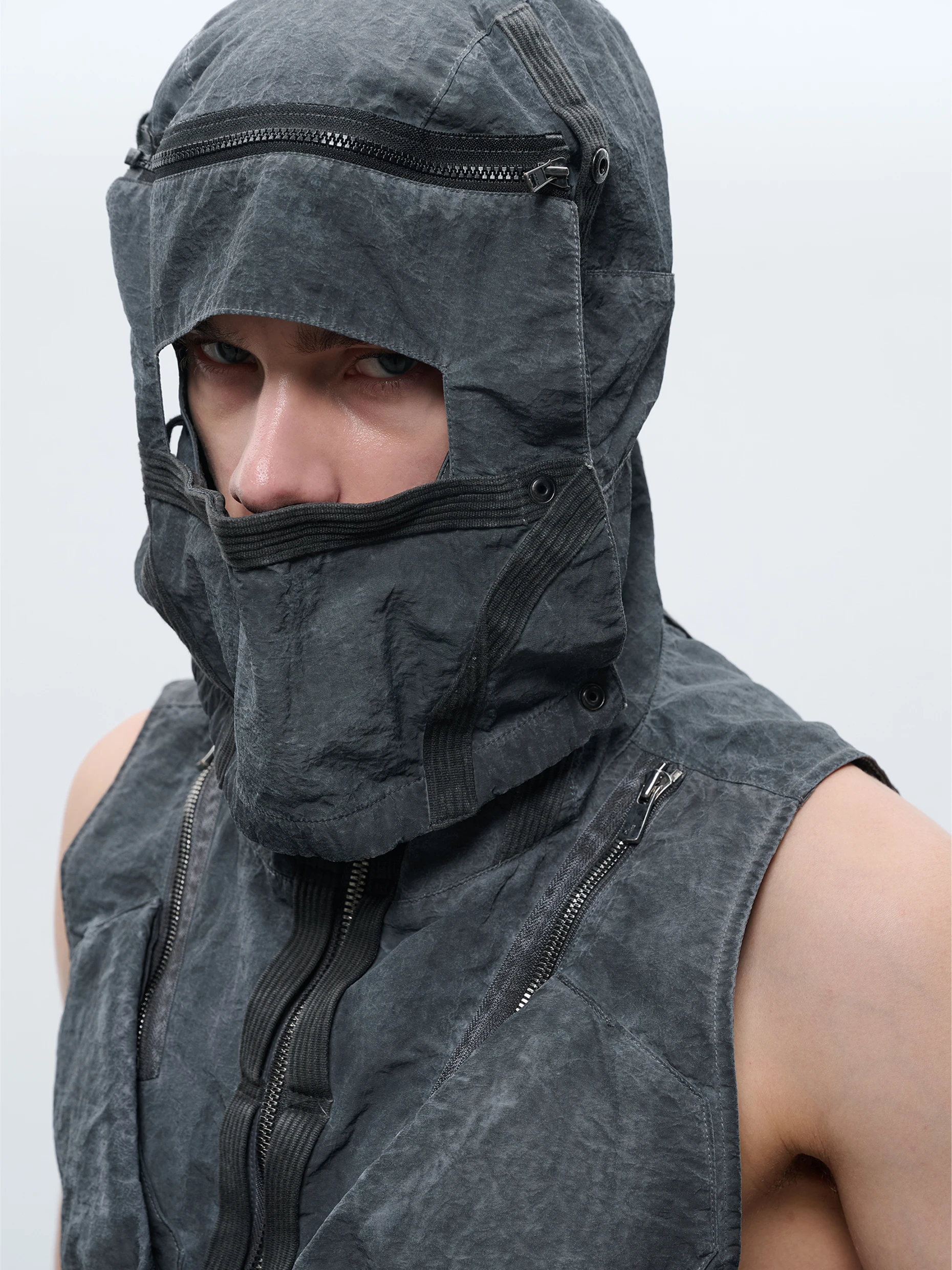 INCONSTANT 25SS J08U cyberpunk - огляд і ціна Down Vest Ultralight