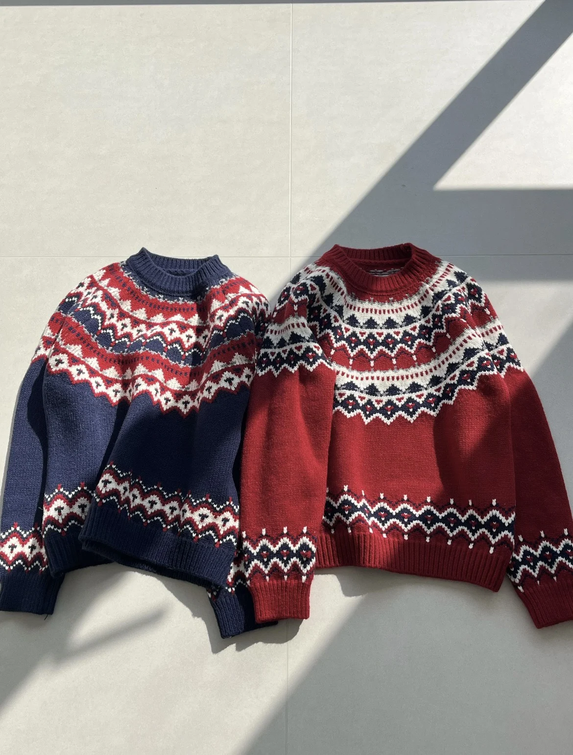 เสื้อสเวตเตอร์ถักลาย Fair Isle สไตล์เรโทร ทรงกลม สำหรับผู้หญิง ฤดูใบไม้ร่วง ฤดูหนาว เสื้อคลุมกันหนาว ซีรีส์ Cisas ทรงโอเวอร์ไซส์ แขนยาว