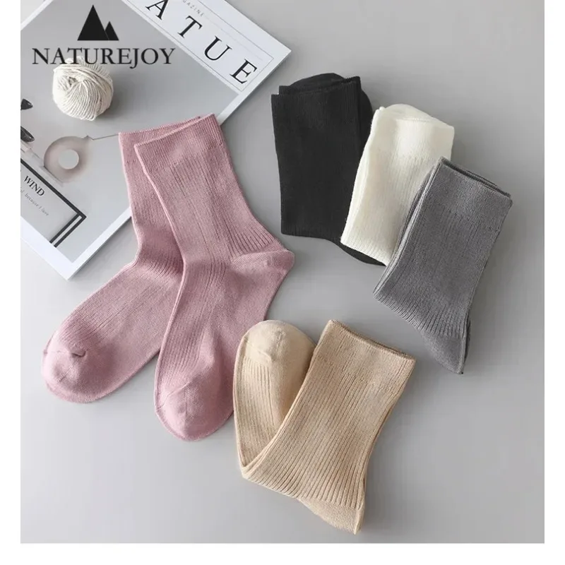 Chaussettes blanches 80% soie de mûrier coton Tube chaussettes femmes couleur unie haute élasticité confort respirant désossé automne chaussettes thermiques