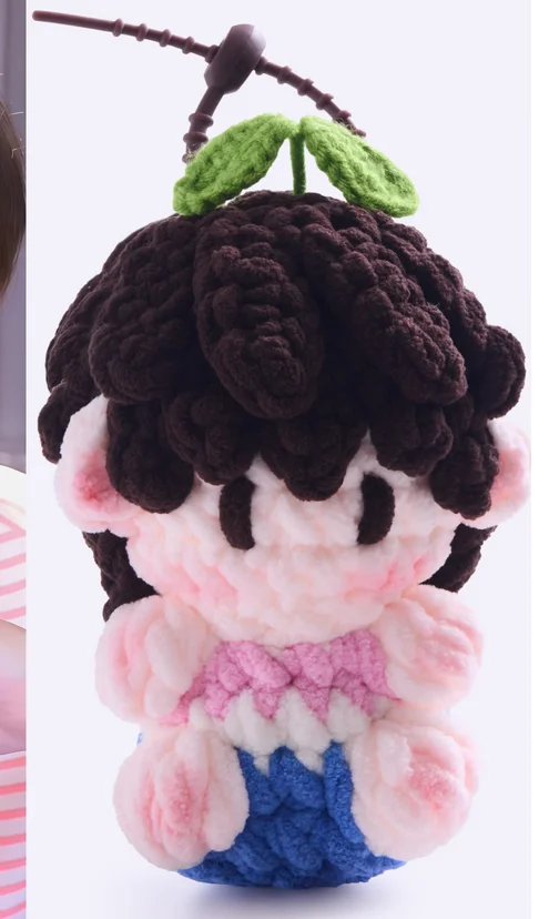 

Soft candy hand-crocheted doll pendants concert aid package pendants