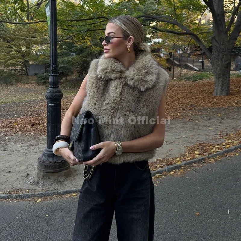 Neo Mint 2025 Winter Women Waistcoat Sleeveless Faux Fur Coat Autumn New Exclusive Fluffy Fox Fur Vest Tops Gilet Jackets Femme