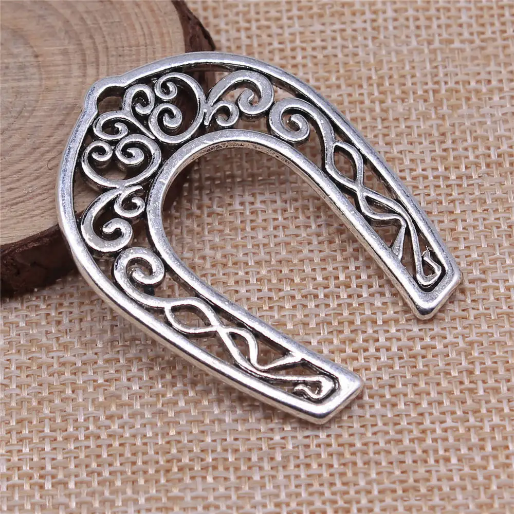 Couple Pendants Oversized Hollow Horseshoe Charms Jewelry Materials 50x39mm 1pcs