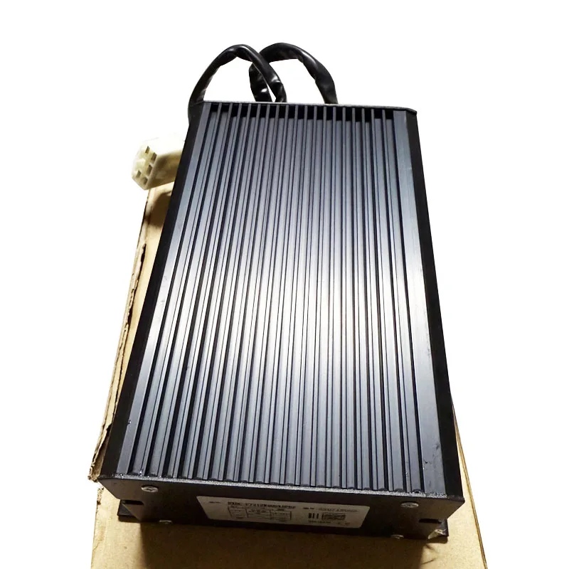 Dc Power Converter Hxdc-F7212W500X5Pbz for Electric Sightseeing Vehicles, Patrol Vehicles, and Golf Carts