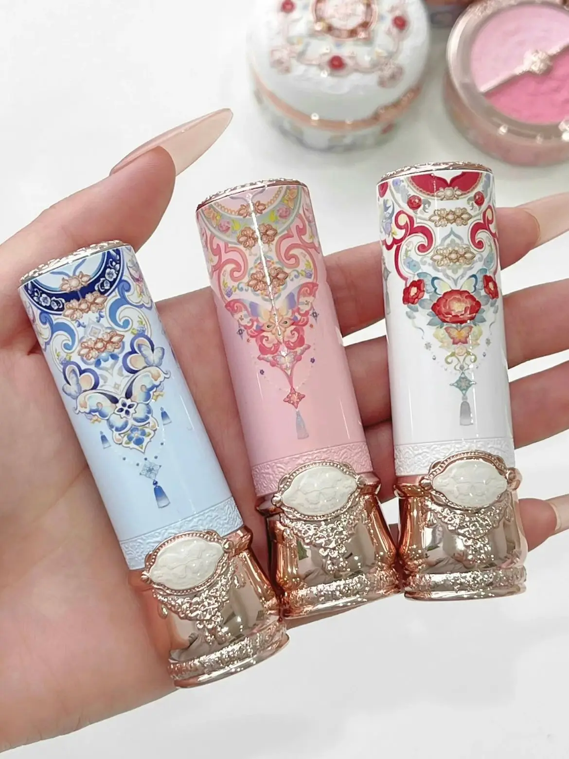 Flower Knows Little Angel Lip Stick Matte Conceals Lip Lines e não é fácil de manchar