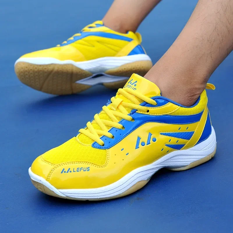 New Badminton Shoes Professional Competition Men and women Unisex Sports Shoes Tennis Shoes Light Weight Table Tennis Sneakers