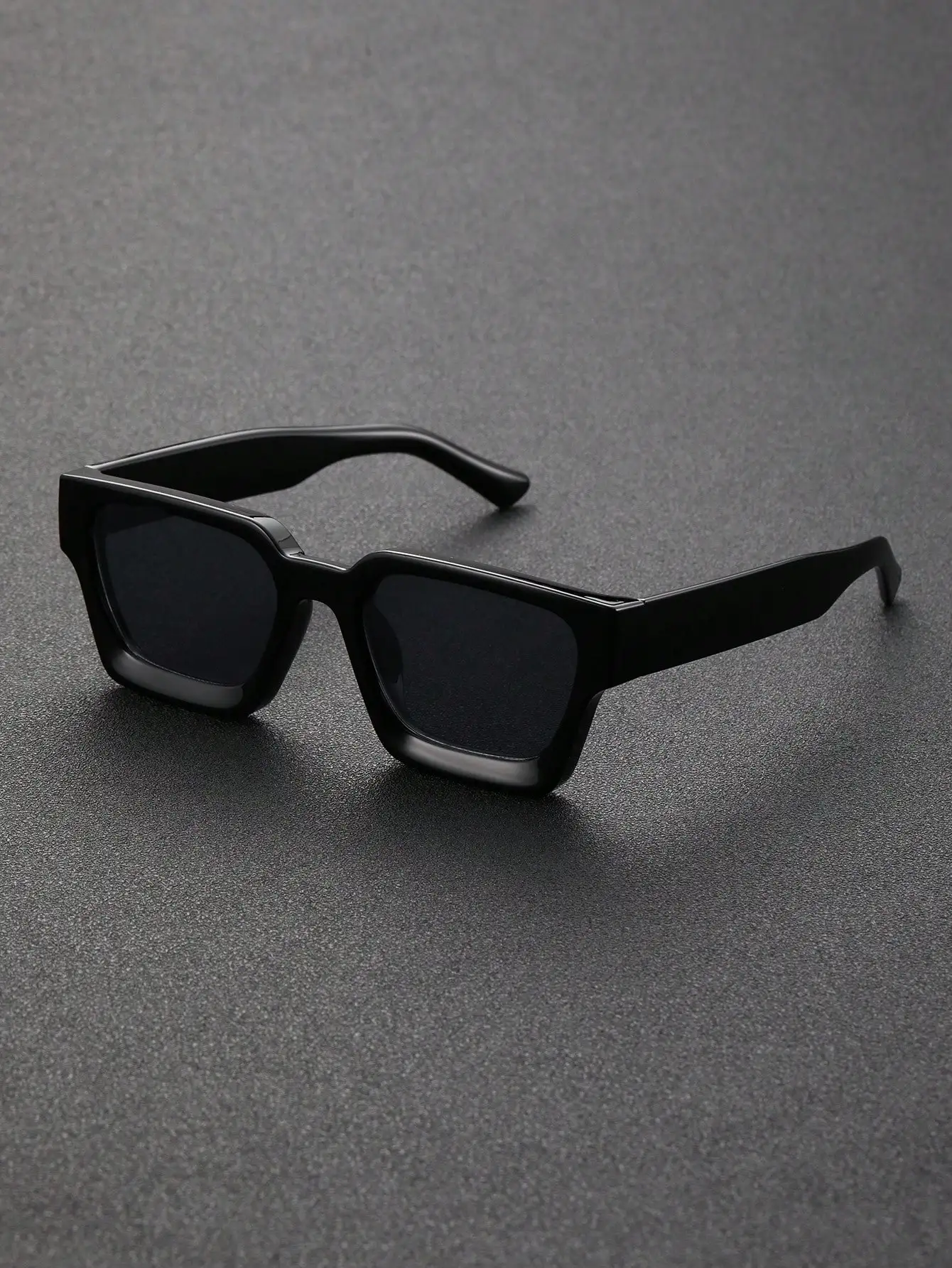 1/2 PC S Klassieke Mode Vierkante Plastic Frame Vrouwen Zonnebril Voor Mannen Dagelijks Leven Shades Brillen Accessoires.
