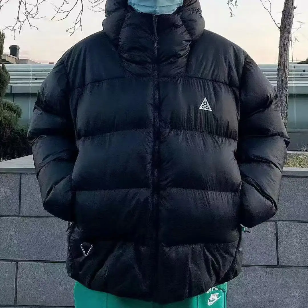 سترات شتوية قصيرة رياضية بغطاء للرأس من القطن سترة رجالي مطرزة دافئة موضة كورية مقاومة للماء ومضادة للرياح سترة شتوية للرجال