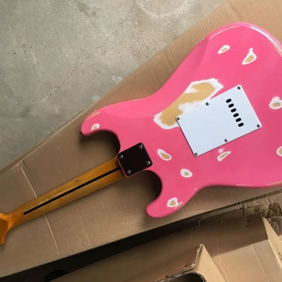 Factory Direct Sales of High-quality Professional Aged Electric Guitar Pink(Real picture）