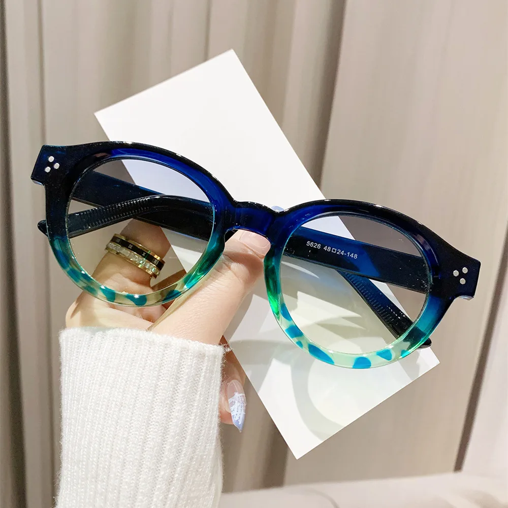 Vintage Double Color Round Sunglasses Women For Men 2025 New Luxury Brand Designer Sun Glasses Punk Popular Classic Rivet Shades