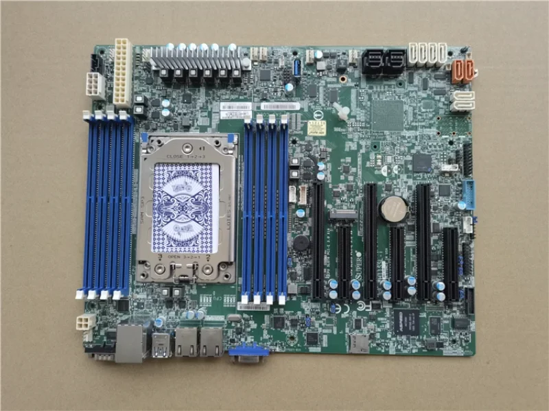 X10DRH-iT X10DR-T4 is available in the seven PCIE slots on the X99 server mainboard