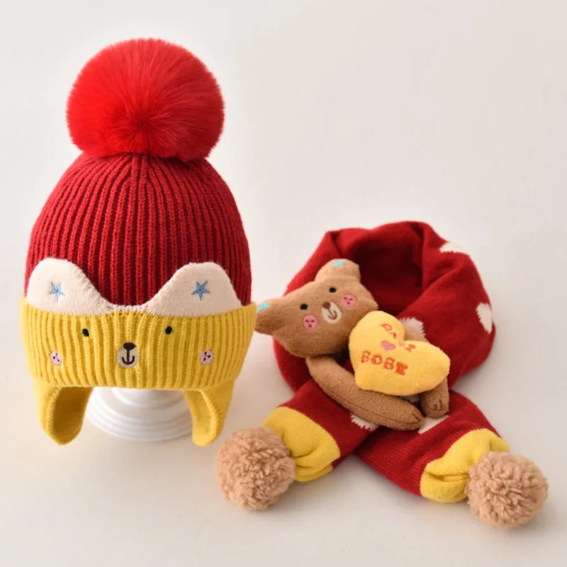 Three-dimensional cartoon children's hat scarf two-piece autumn and winter children's warm wool hat scarf set 1-6 years old