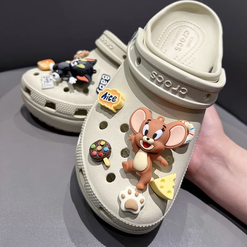 12 sztuk MINISO Cartoon nowy Tom i Jerry akcesoria do butów Kawaii dziura buty klamra Diy dekoracje wymienna dziewczyna na prezenty