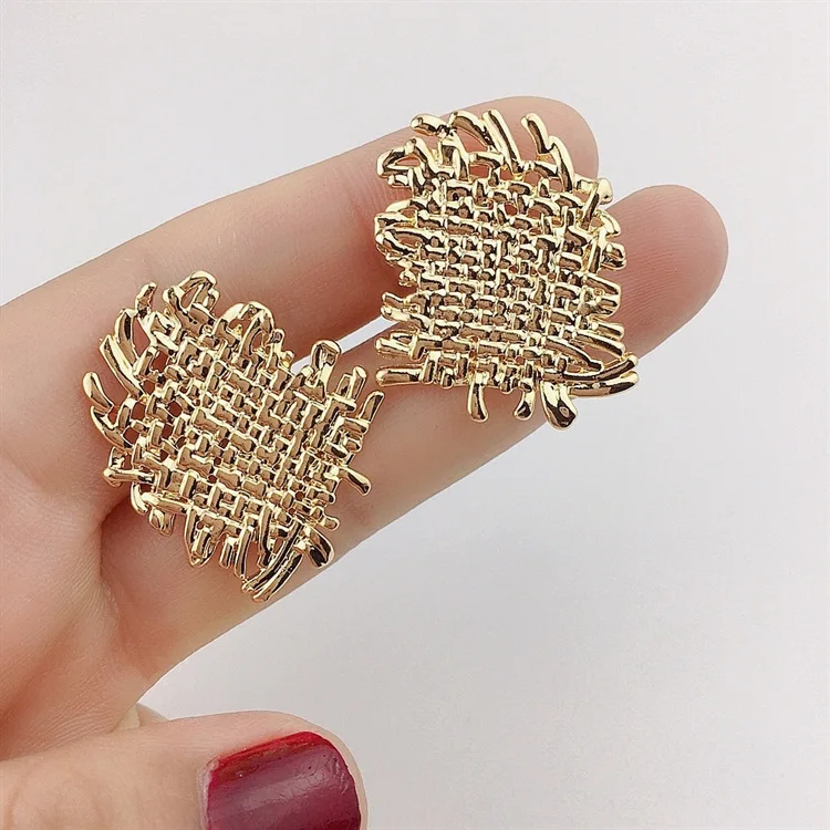 Fashion Korean Personality Clip on Earrings Without Piercing Earrings for women Jewelry