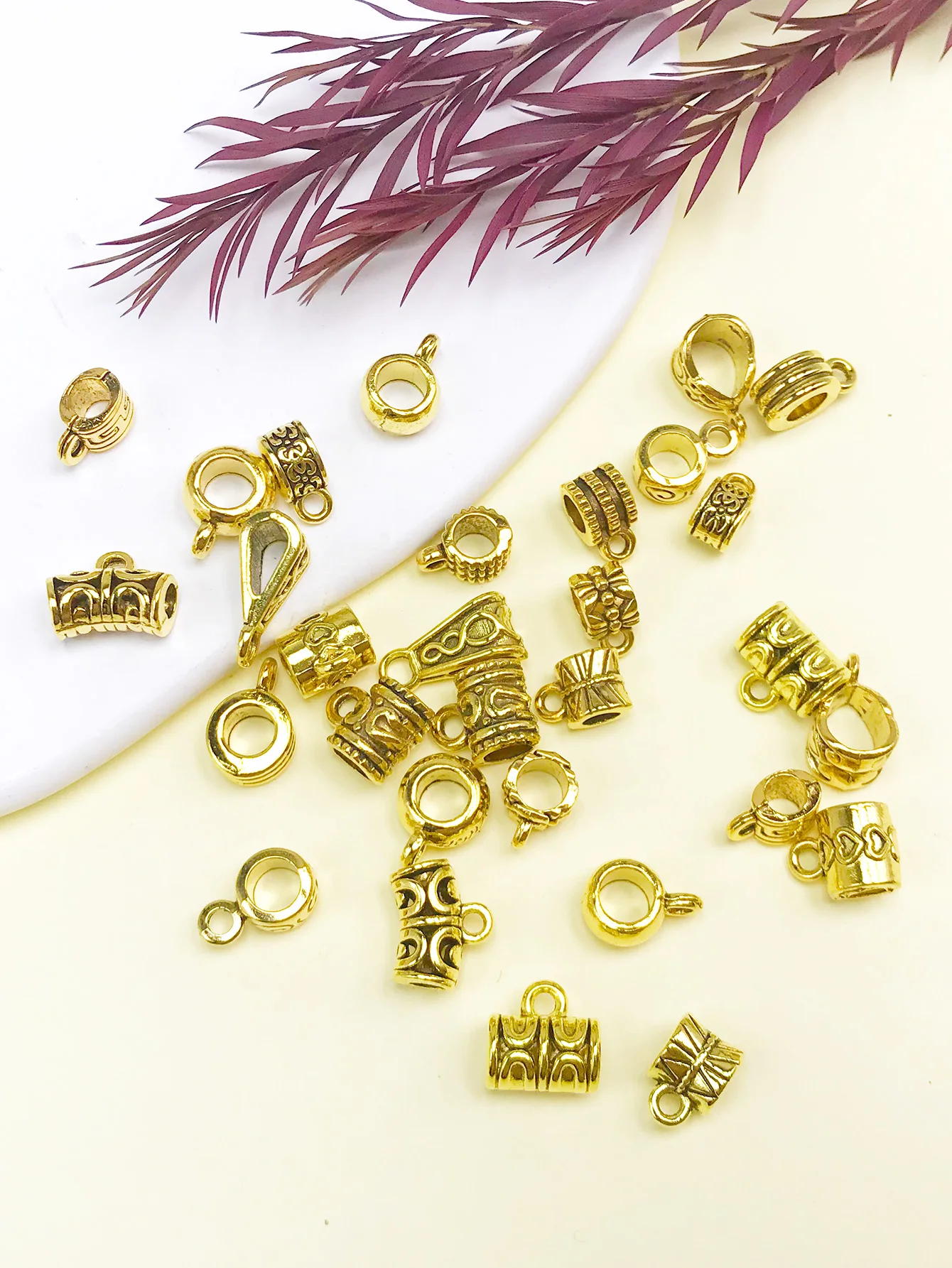 Mix 30pcs 15 style Bail Bead Pendant Antique Gold Color Tube Spacer Bead fascino europeo per gioielli fai da te che fanno accessori artigianali